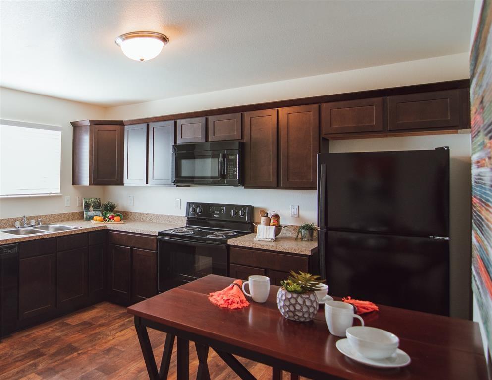 Residential Lease in Cypress 3