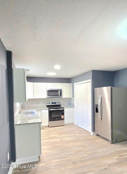 719 Arlington St, Rocky Mount, NC, 27801-5612 | Card Image