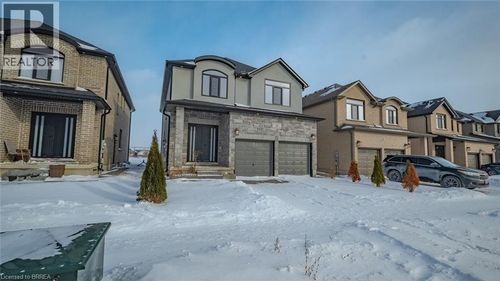 26 Grandville Cir, Paris, ON, N3L0E9 | Card Image