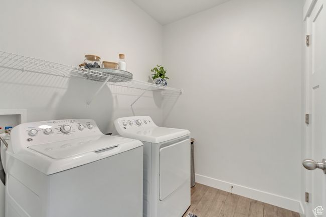 Turn Around - LOOK at the HUGE Closet behind the door!!! | Image 15
