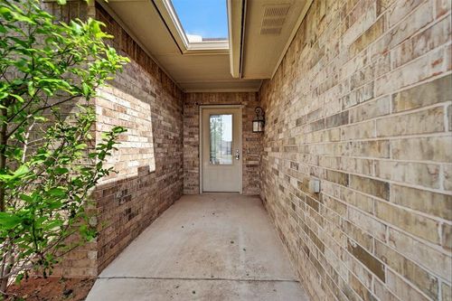 1828 Caribou Cir, Altus, OK, 73521-7811 | Card Image