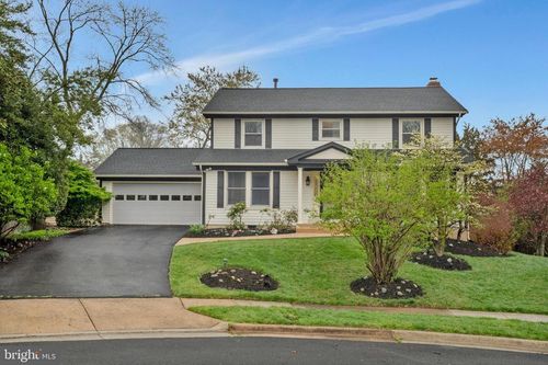 8505 Bethany Ct, VIENNA, VA, 22182-5060 | Card Image