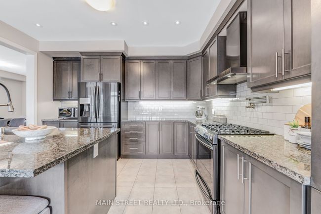2035 Allison St, House other with 4 bedrooms, 4 bathrooms and 3 parking in Innisfil ON | Image 11