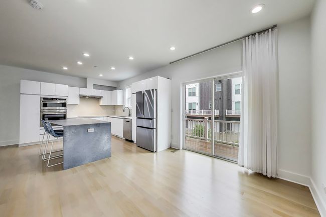 8127 Floral Ave, Townhouse with 3 bedrooms, 4 bathrooms and 3 parking in Skokie IL | Image 18