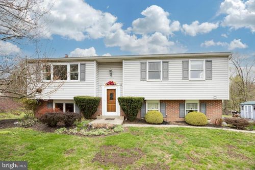 961 Crest Rd, LANSDALE, PA, 19446-5409 | Card Image
