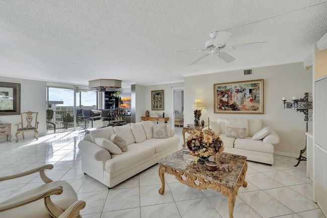APT-1501 - 1505 N Riverside Dr, Condo with 3 bedrooms, 3 bathrooms and null parking in Pompano Beach FL | Image 8