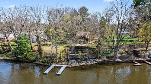 803 N Kalamazoo St, Paw Paw, MI, 49079-2110 | Card Image