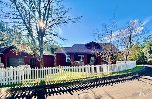 19 Sage Ln, San Geronimo, CA, 94963-3604 | Card Image