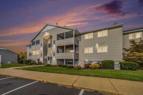 bldg-d-8410 Jasonville Ct, Caledonia, MI, 49316-8054 | Card Image