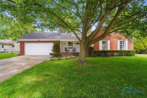 1110 Bourgogne Ave, Bowling Green, OH, 43402-1505 | Card Image