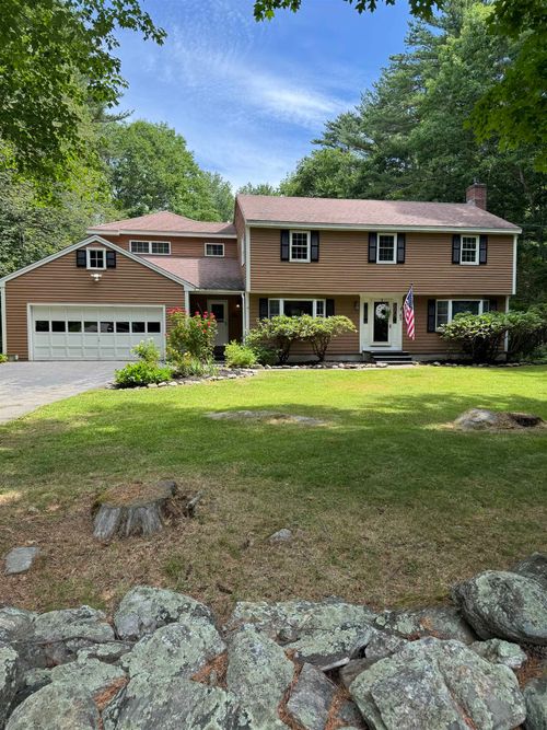 43 Alehson St, Rye, NH, 03870-2002 | Card Image