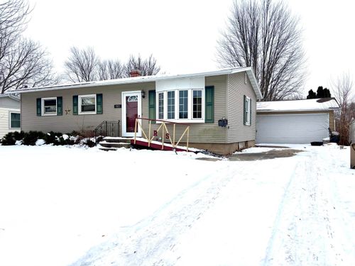 1925 Tennyson Lane, Madison, WI, 53704-2301 | Card Image
