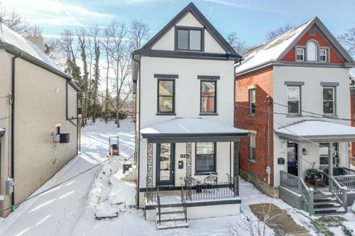 1743 Hanfield St, Cincinnati, OH, 45223-2260 | Card Image