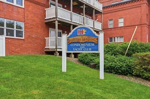 302-45 Main St, Wareham, MA, 02571-2170 | Card Image