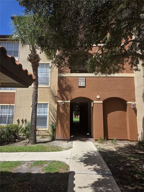 8-109-5536 Metrowest Boulevard, ORLANDO, FL, 32811 | Card Image