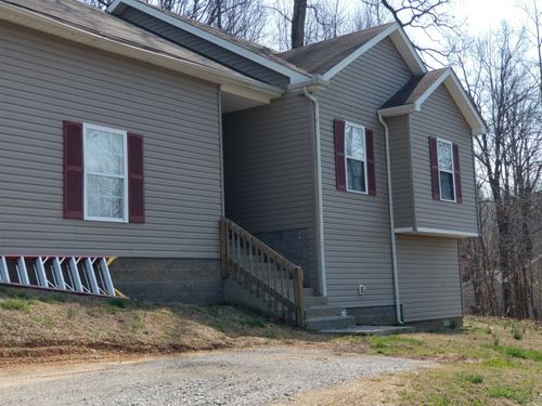 1037 Hogan Rd, Burns, TN, 37029-5204 | Card Image