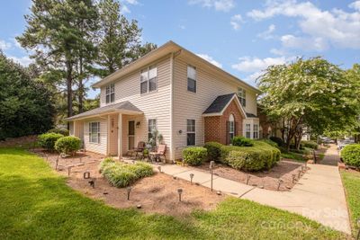 3630 Melrose Cottage Drive, Townhouse with 3 bedrooms, 2 bathrooms and null parking in Matthews NC | Image 2