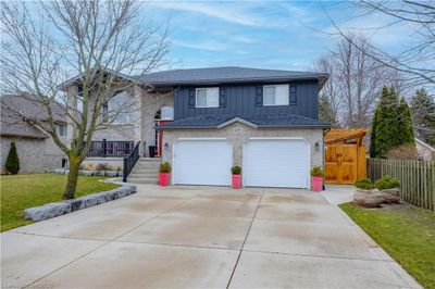 625 Macyoung Dr, House other with 4 bedrooms, 3 bathrooms and 6 parking in Kincardine ON | Image 2