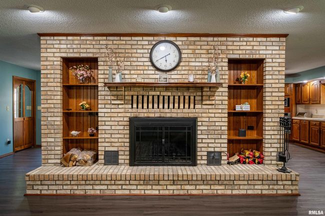 1803 Spring Garden Rd, House other with 3 bedrooms, 3 bathrooms and null parking in Marion IL | Image 6