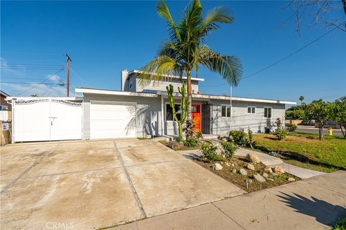 1425 E Vermont Ave, Anaheim, CA, 92805-5626 | Card Image