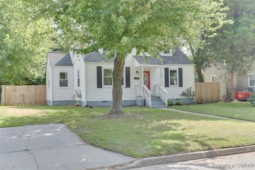 727 Sedgefield Dr, Newport News, VA, 23605-1025 | Card Image