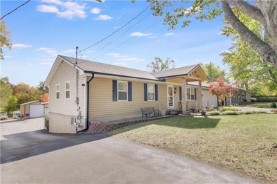 2001 N Lexington Street, House other with 4 bedrooms, 3 bathrooms and null parking in Harrisonville MO | Image 3