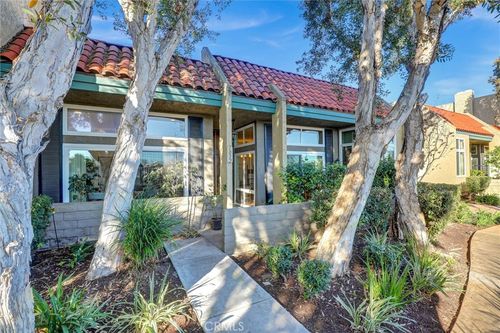 1032 Palo Verde Ave, Long Beach, CA, 90815-4663 | Card Image