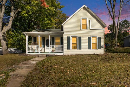 501 S Oak St, Buchanan, MI, 49107-1535 | Card Image