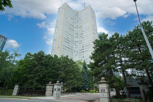 806-3650 Kaneff Cres, Mississauga, ON, L5A4A1 | Card Image