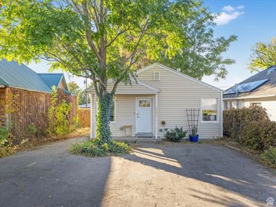 3562 S 900 E, House other with 2 bedrooms, 1 bathrooms and 5 parking in Salt Lake City UT | Image 1