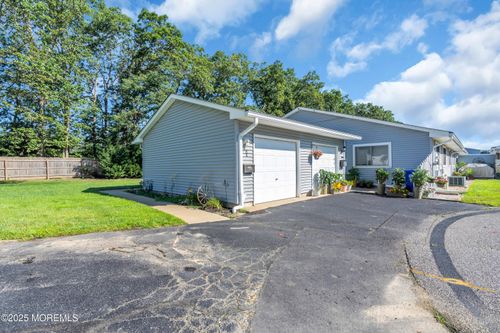 8 Debbie Dr, Brick, NJ, 08724-1479 | Card Image