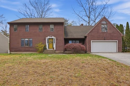 26 Woodside Cir, Sturbridge, MA, 01566-1346 | Card Image