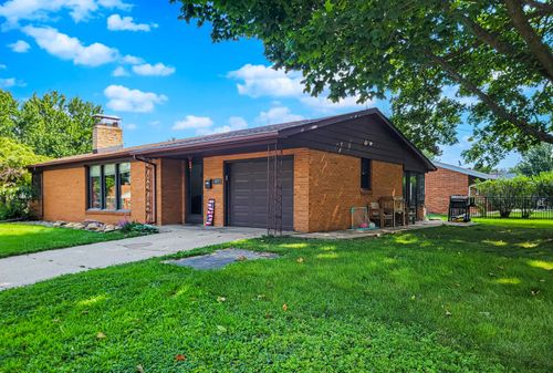 900 Christie St, Ottawa, IL, 61350-3962 | Card Image