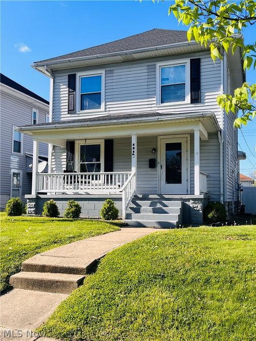 629 Saint Louis Ave, Zanesville, OH, 43701-2447 | Card Image