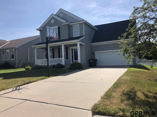 2102 Quartz Dr, Papillion, NE, 68046-8050 | Card Image