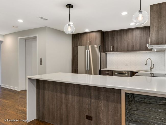 APT-4 - 1241 Dearborn St, Condo with 3 bedrooms, 2 bathrooms and 1 parking in Chicago IL | Image 5