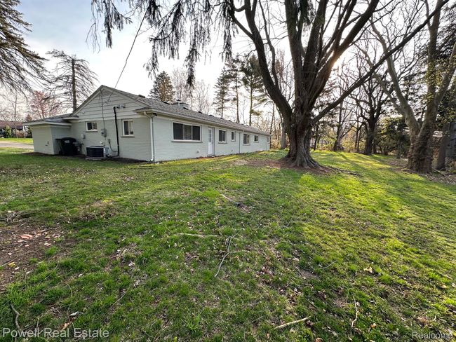 2659 W Avon Rd, House other with 3 bedrooms, 2 bathrooms and null parking in Rochester Hills MI | Image 5