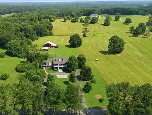 444 Old Pond Ln, Dickson, TN, 37055-3357 | Card Image