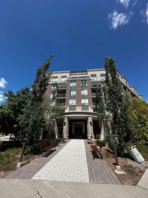 211-540 Bur Oak Avenue, Markham, ON, L6C0Y2 | Card Image