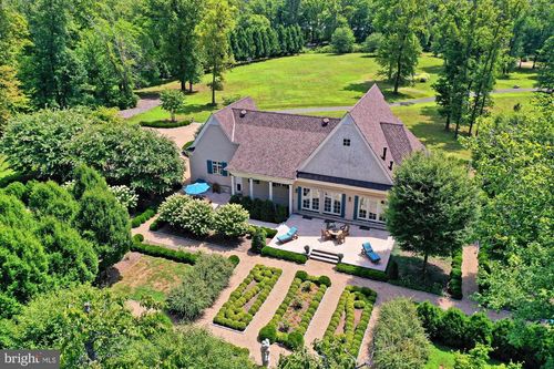 21281 Belle Grey Ln, UPPERVILLE, VA, 20184-1772 | Card Image