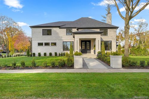 2211 Golfview Dr, Dearborn, MI, 48128-1445 | Card Image