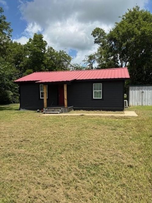 324 Dewey St, Deport, TX, 75435-2312 | Card Image