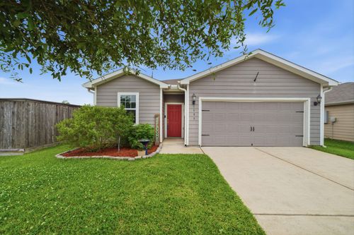 2060 Saras Way, Brookshire, TX, 77423-4519 | Card Image
