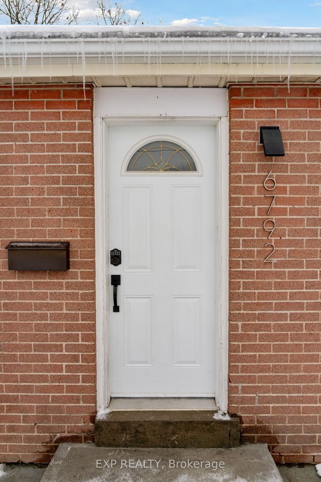 6792 Jill Dr, House other with 3 bedrooms, 1 bathrooms and 2 parking in Niagara Falls ON | Image 6