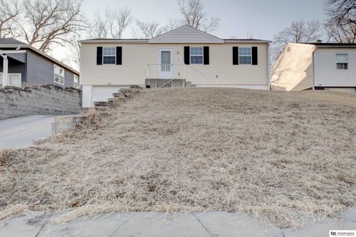 3866 N 65th St, Omaha, NE, 68104-3249 | Card Image