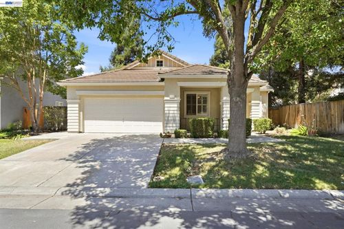 6485 Pine Meadow Cir, Stockton, CA, 95219 | Card Image