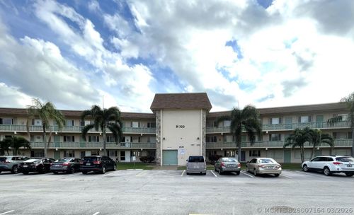 319-700 Village Green Ct, Palm Springs, FL, 33461-6521 | Card Image