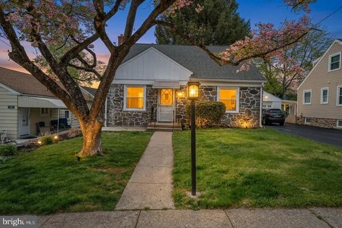 1305 Center Rd, DREXEL HILL, PA, 19026-5006 | Card Image