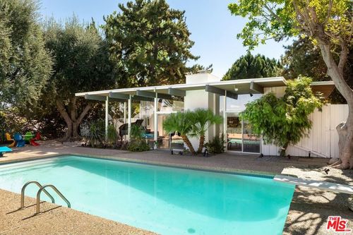 4965 Calvin Ave, Tarzana, CA, 91356 | Card Image