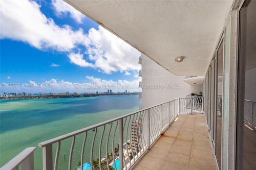 apt-2309-7601 E Treasure Dr, North Bay Village, FL, 33141-4370 | Card Image